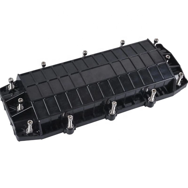 How are fiber optic terminal boxes connected 