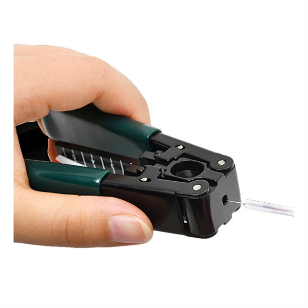Working principle of an 8-port industrial switch